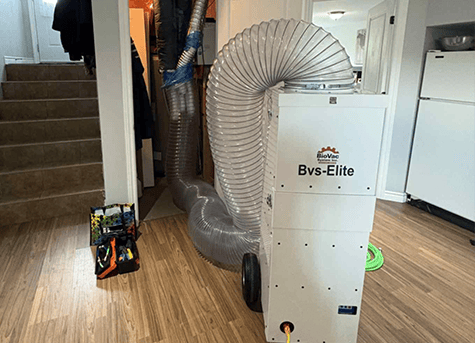 Équipement professionnel pour le nettoyage des conduits de ventilation résidentiels